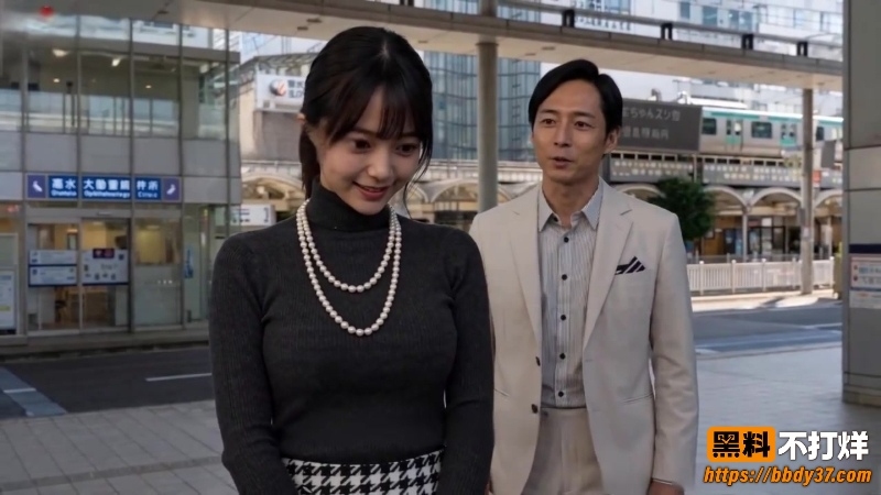 老公要求别人玩弄巨乳老婆 16