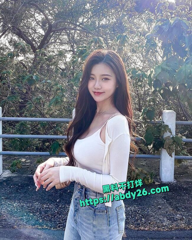 台湾网红美睫师ChloeLin性爱视频 4