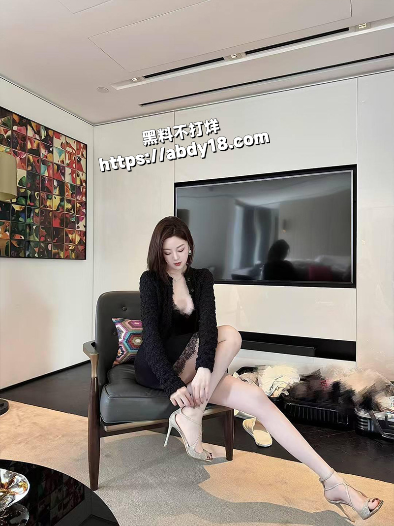 表面上清高的要死