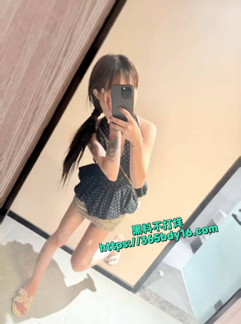 06年山西的精神小妹陈怡1