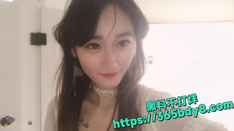 清纯大一小师妹反差视频泄密4