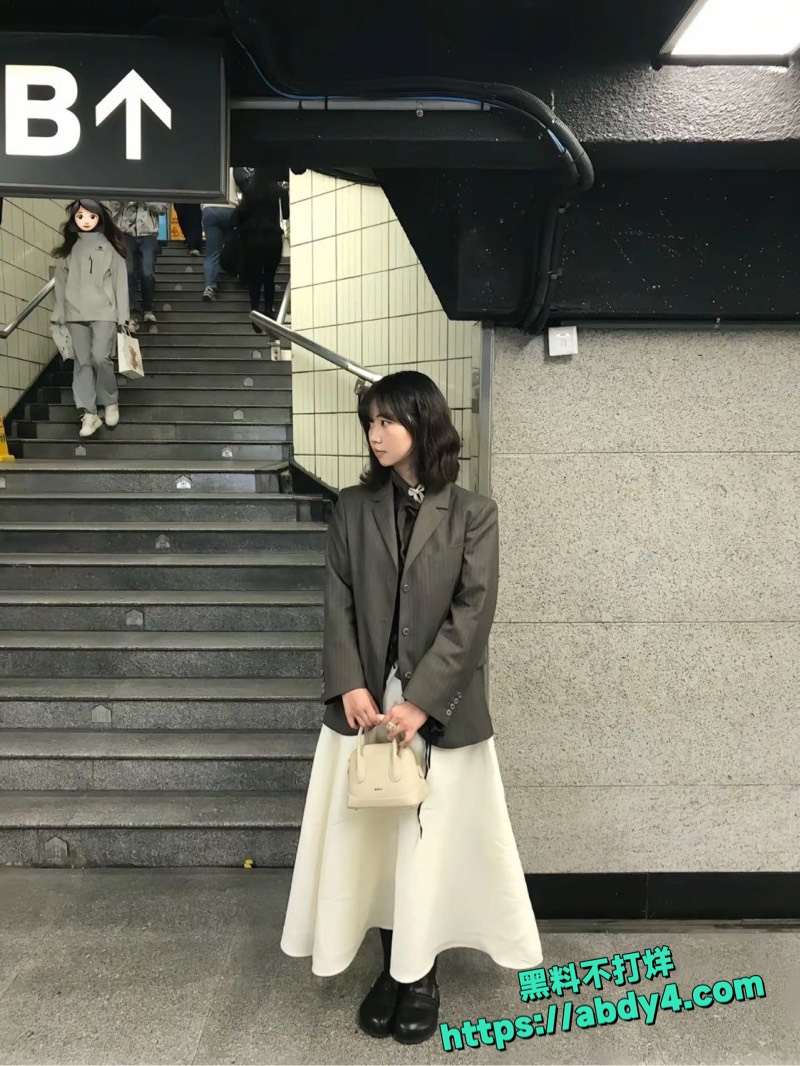 上海富二代3P混血妹7