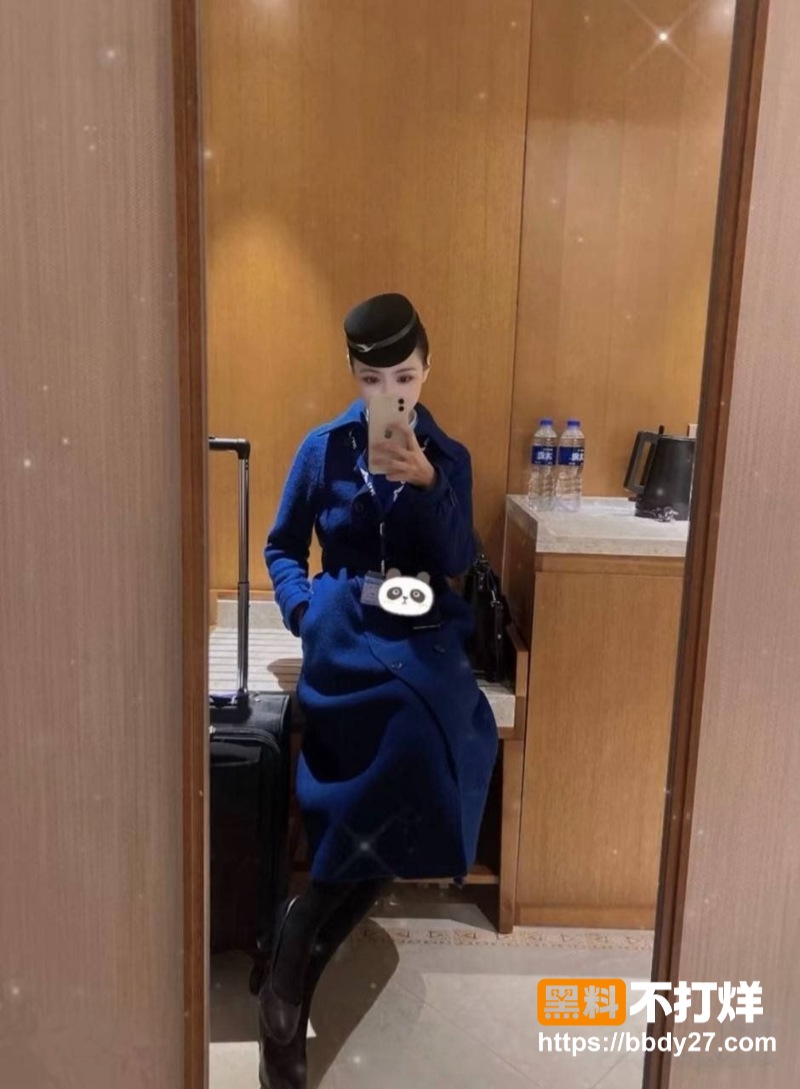 高颜值厦航在职空姐欣欣杨28