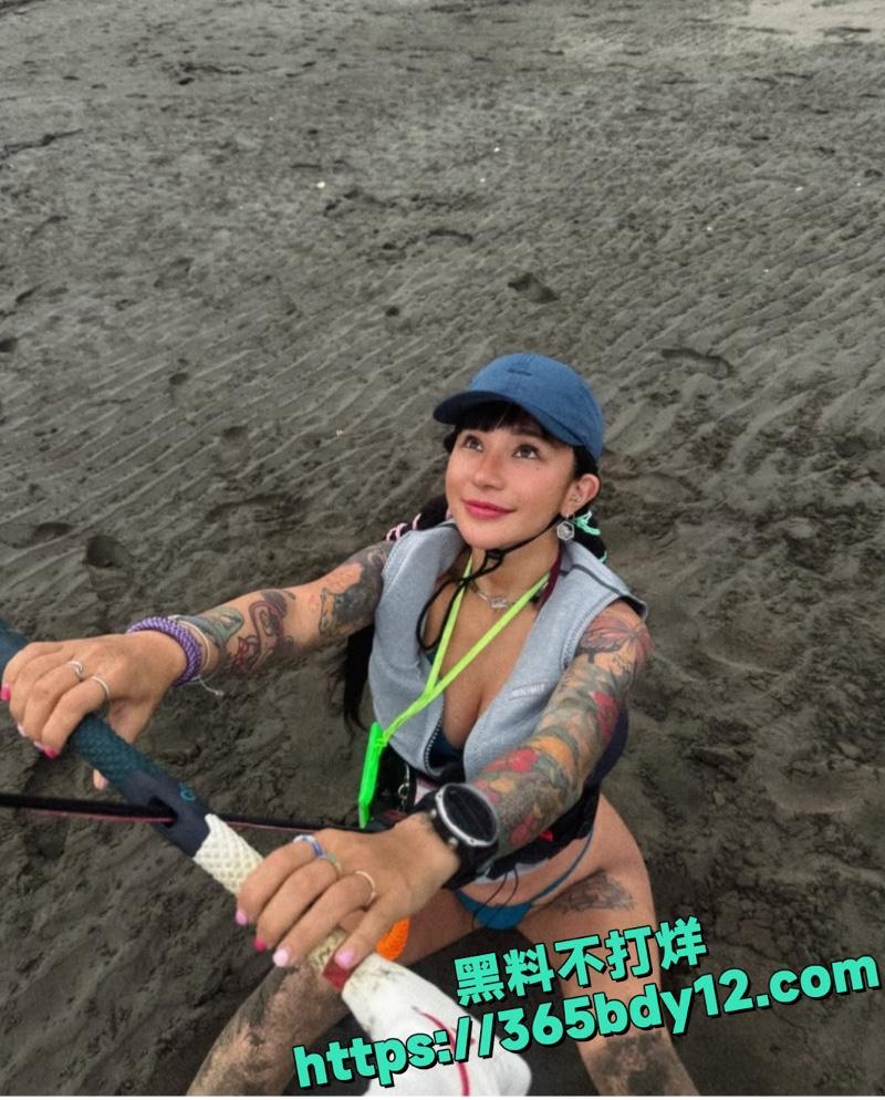 梁云菲约炮视频高价流出9.