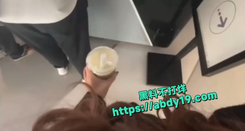 卖淫女接客的一天 4
