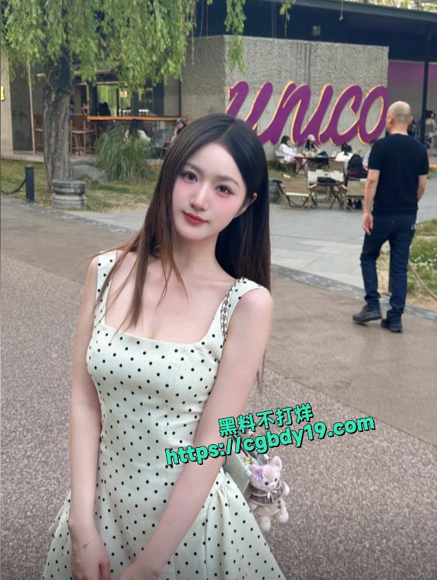 曾经火爆全网的抖音网红反差婊 焕儿  再度复出拍片4