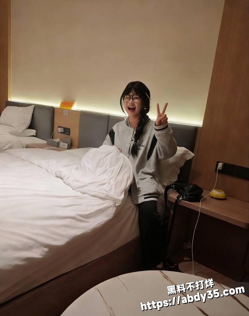 福建宁德王海婷约炮酒店调教后入5