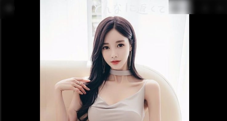 【原创首发】（10）这⼏天的表现没有⽩费，趁妈妈睡着摸奶摸妈妈美屄，实在剌激 14p