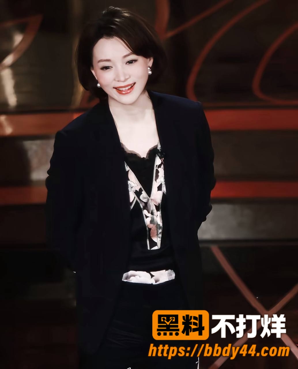 董卿照片4
