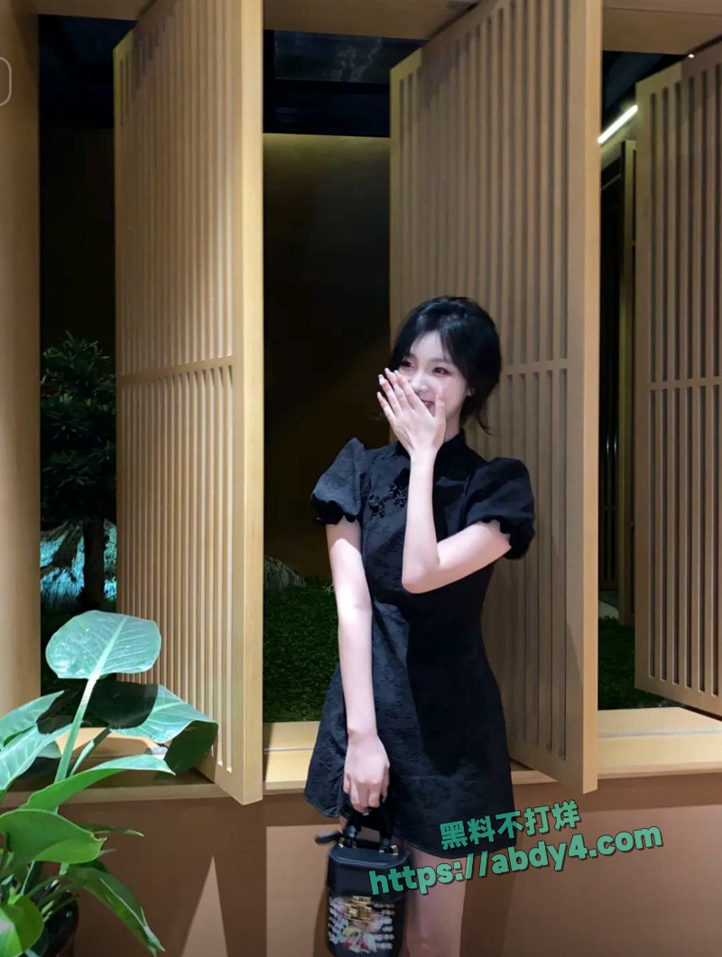 天津西青一姐邵子畅自慰视频流出 9