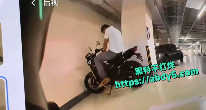 奇葩性癖操人家摩托车5