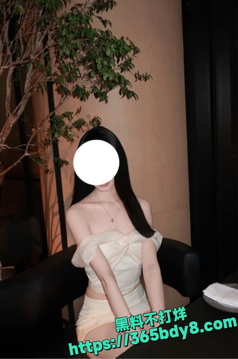 约炮大神小K约网红酒店足交8