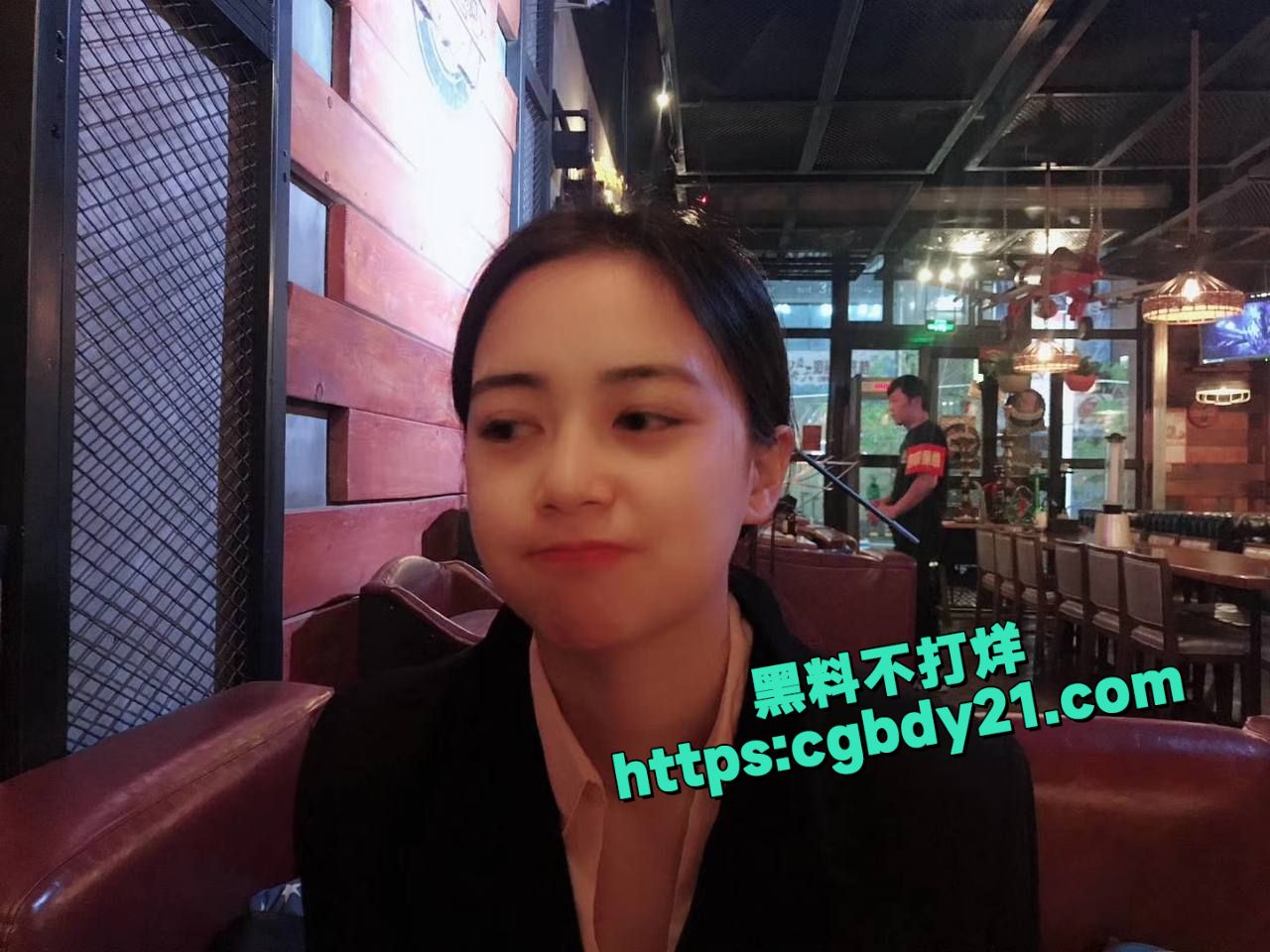 重庆财大新疆学妹夏兹热丽18