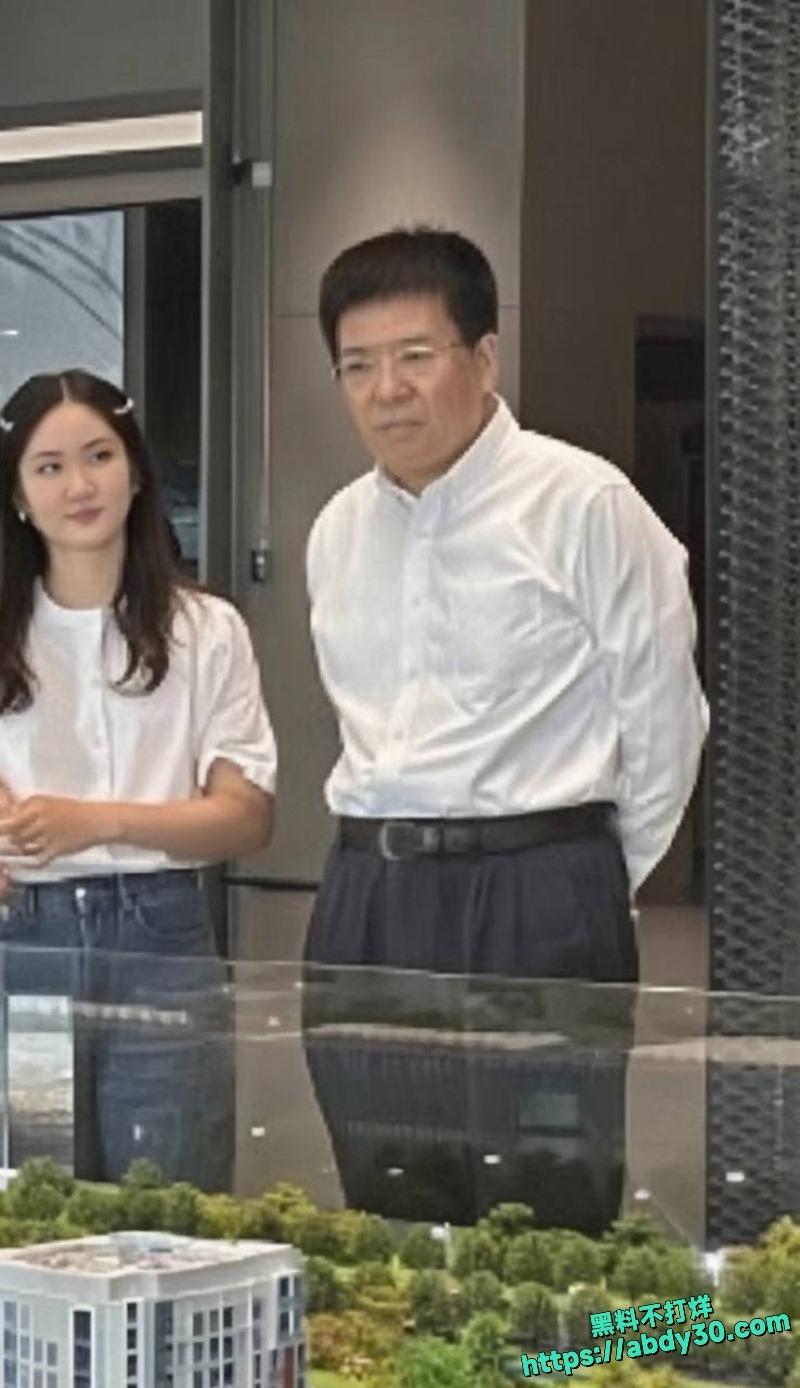 王冰萱三通一达开盒实锤1