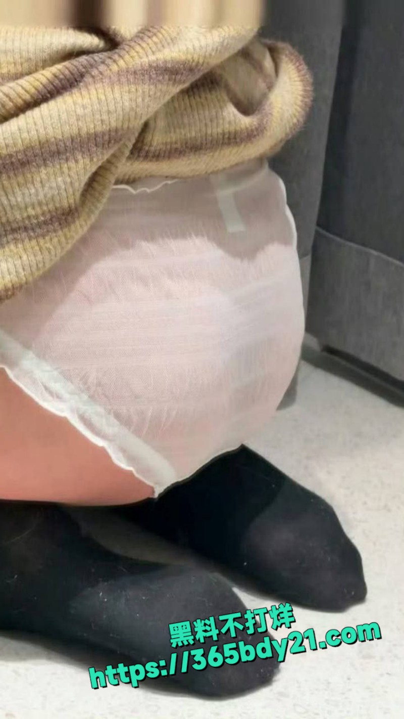 推特极品嫩妹福利姬 17