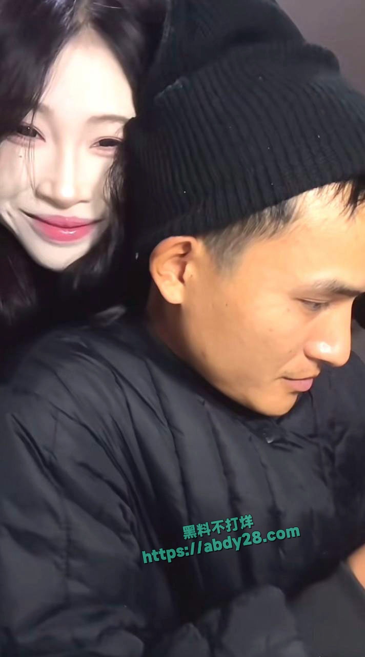 抖音网红小英曝老公上拉如出轨表妹 26