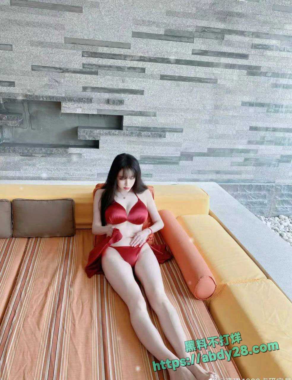 4000点分析师谭珺爆料怀了广发基金杨冬孩子 38