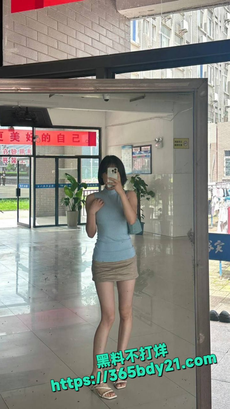推特极品嫩妹福利姬 18