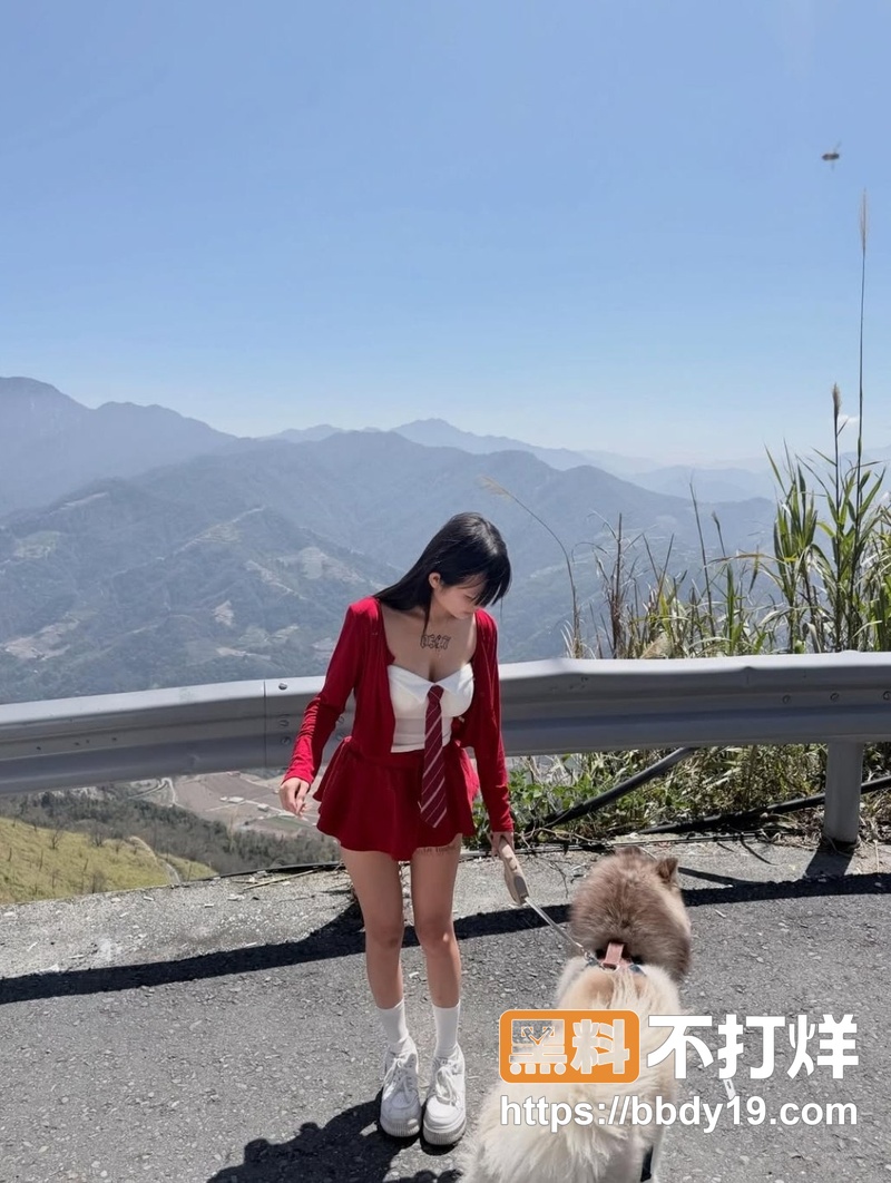 纹身小网美与男友自拍泄密25