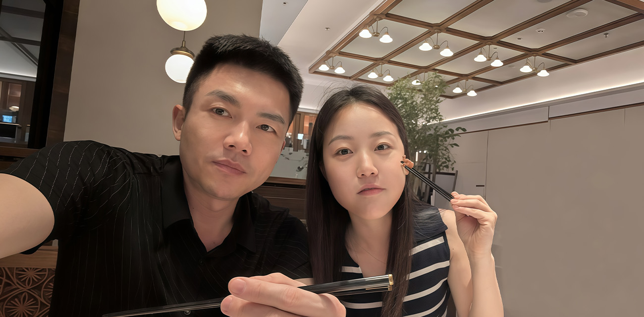 温州约炮圈神操作 黄聪慧带娃约炮 爽完提裤跑路给炮友都整不会了 约炮视频流出