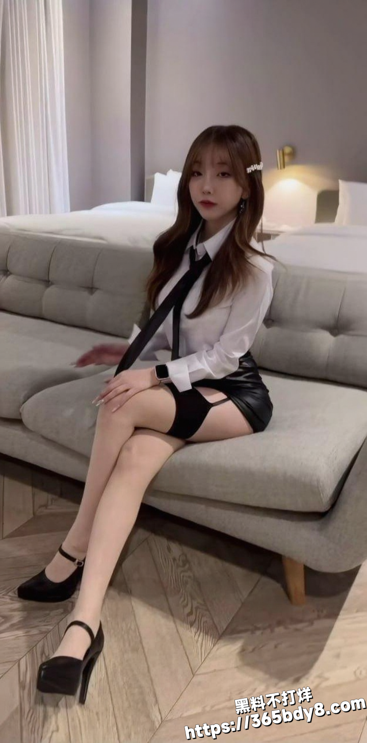 网红lovechuu4