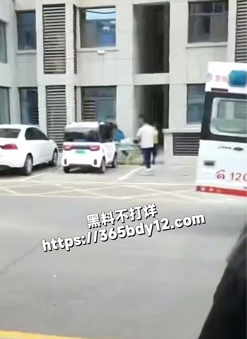 小区跳楼5