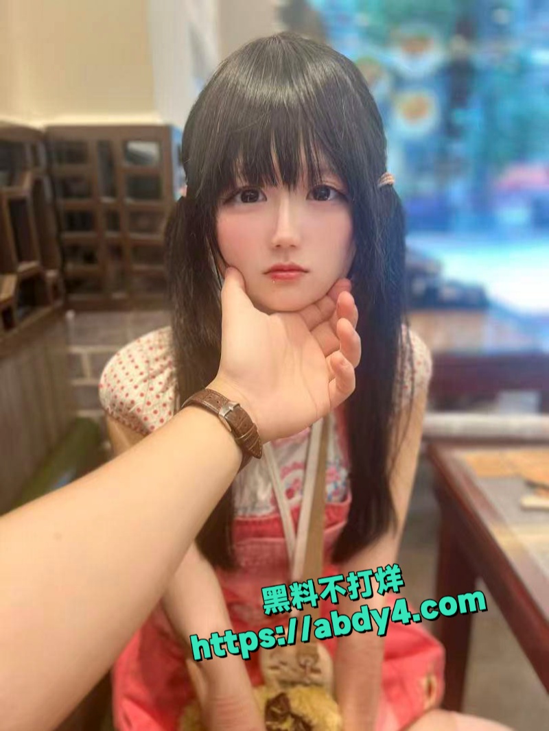 李晶瞒着男友出轨金主 5
