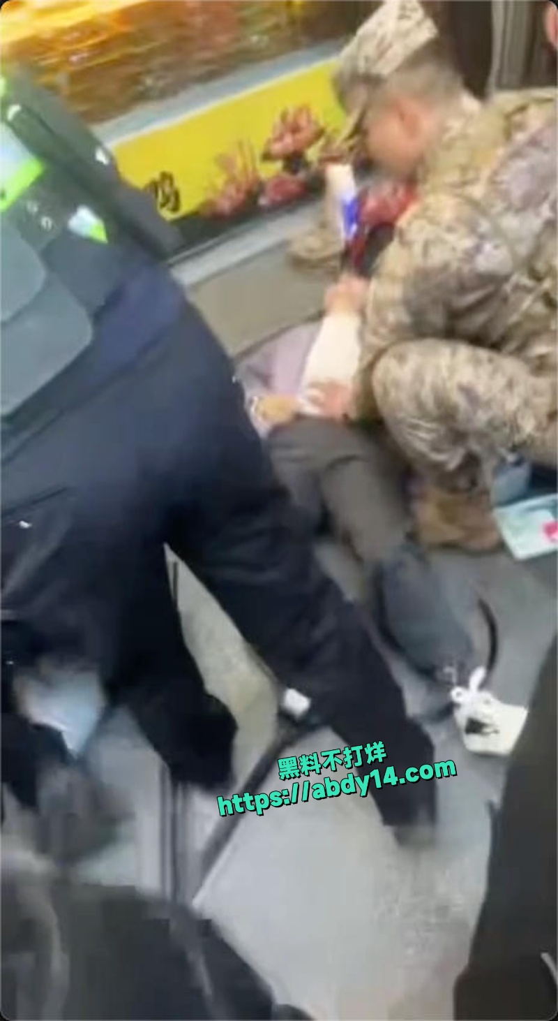外卖员反杀商家夫妻 11