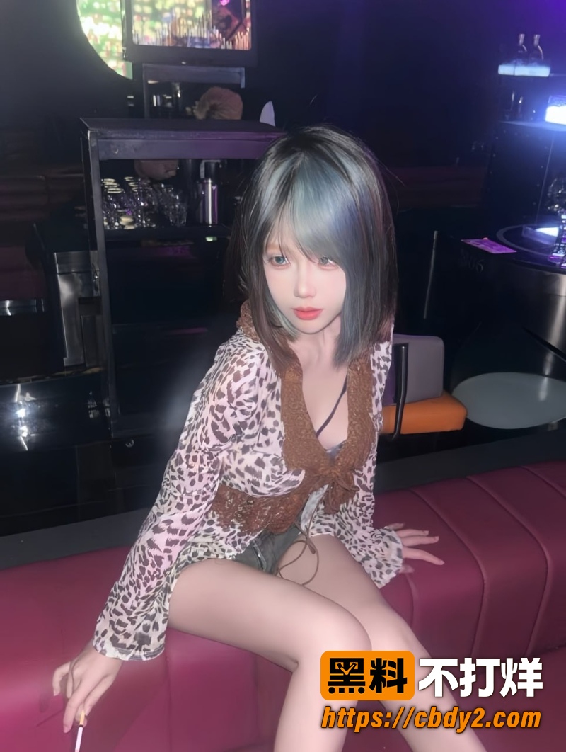 约炮马来西亚甜酷素人小姐姐 3
