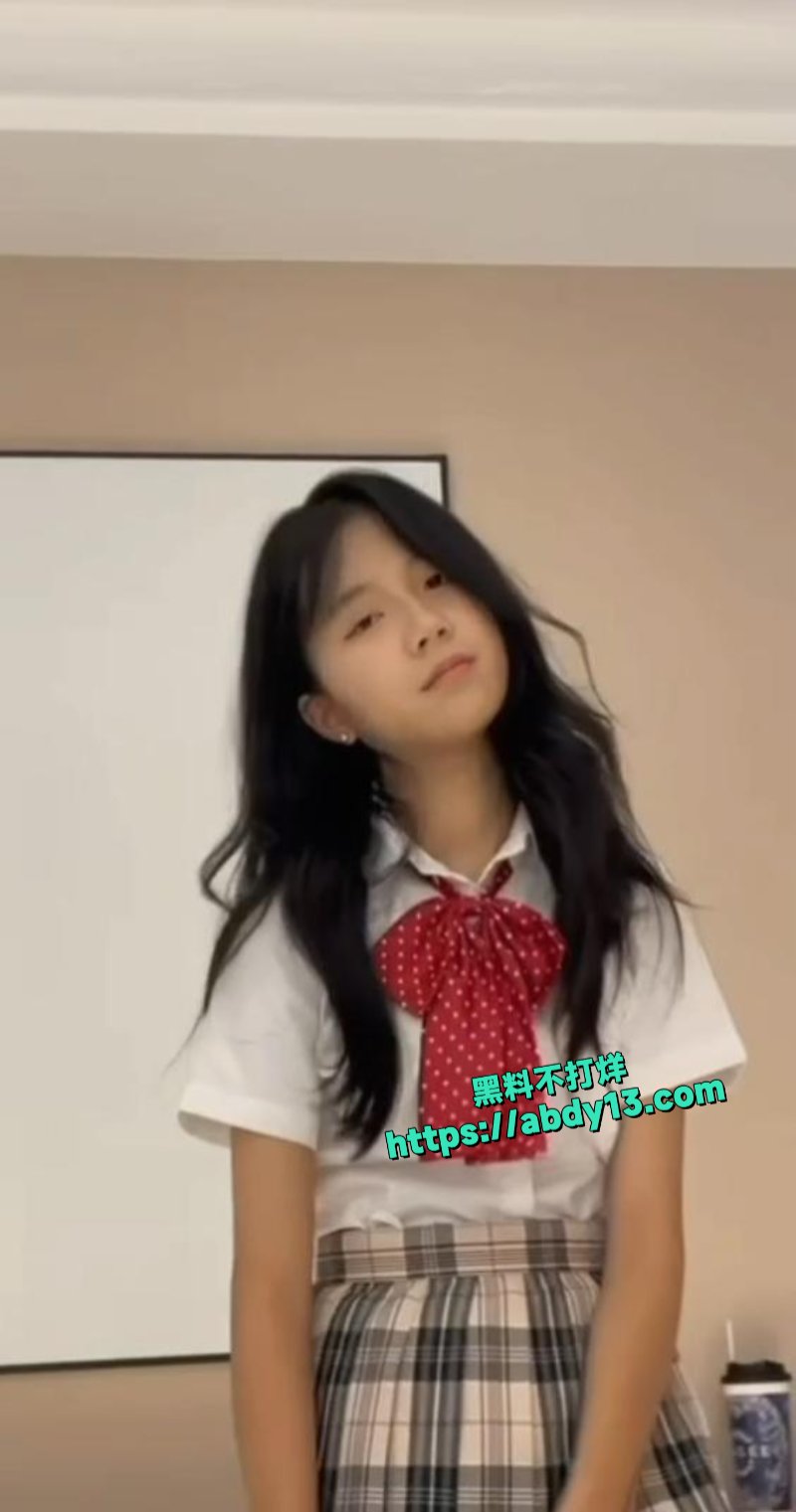 反差高中学生马丹妮3
