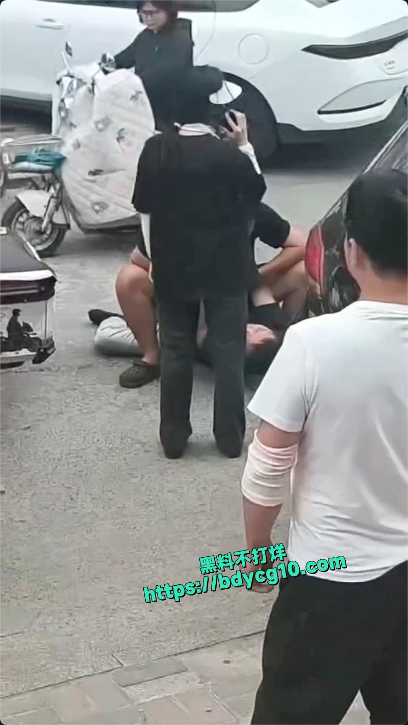 本来只是打架斗殴然后变成骂警察袭警了6