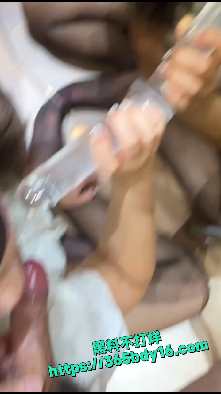 河北邢台眼镜女教师 5