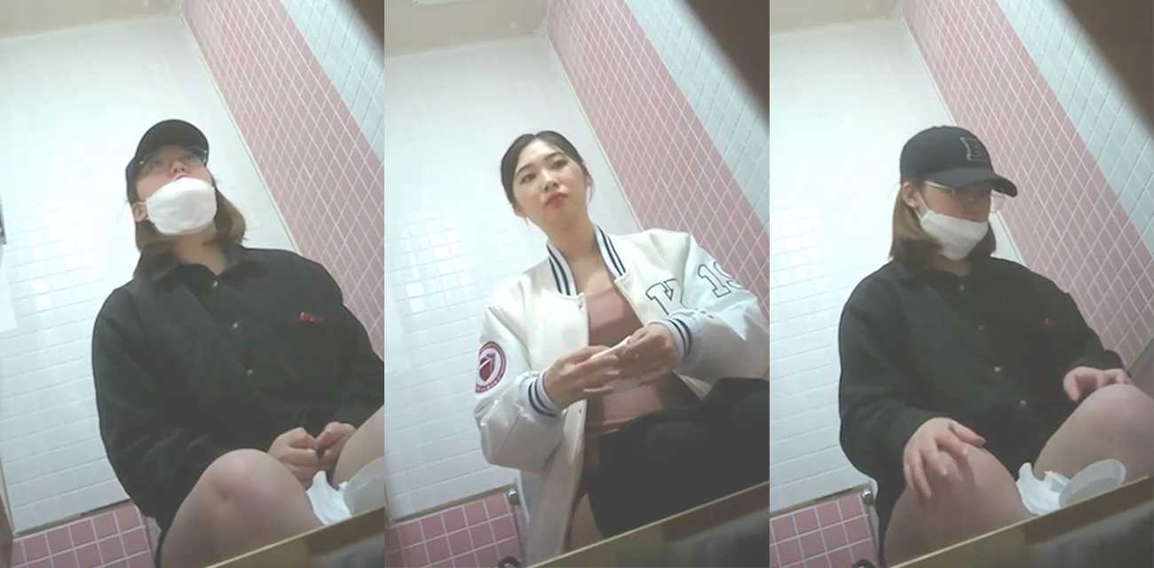 高校女厕偷拍 各色美女放尿金发学妹 阴毛茂盛隔纸按压阴蒂全程诱惑 另一个女人进来就猛吐不止