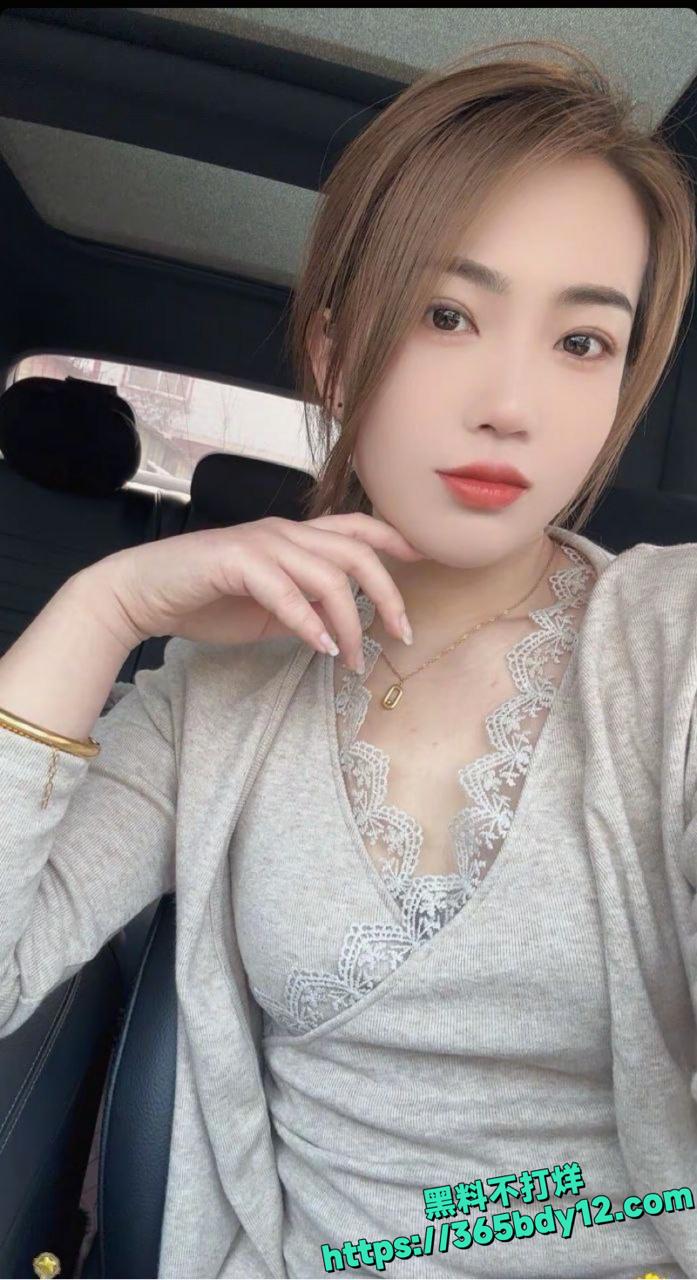 广东湛江小少妇欲望不满与跑友约炮10.