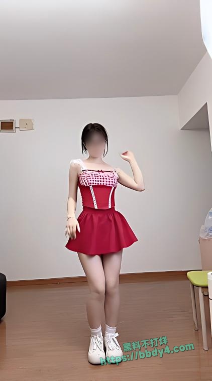 推特00后舞蹈生以安1