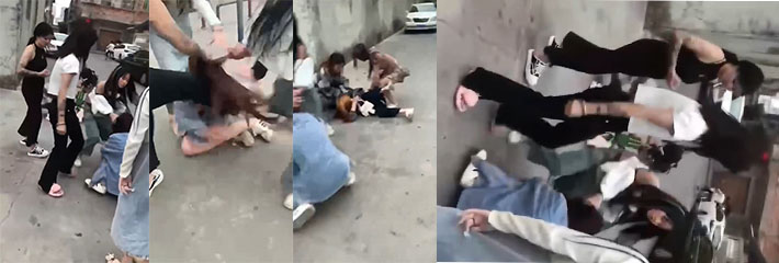 『校园霸凌』两妹子被十几个残暴精神小妹蹂躏，肆无忌惮的扯头发，抓着头发在地上摩擦