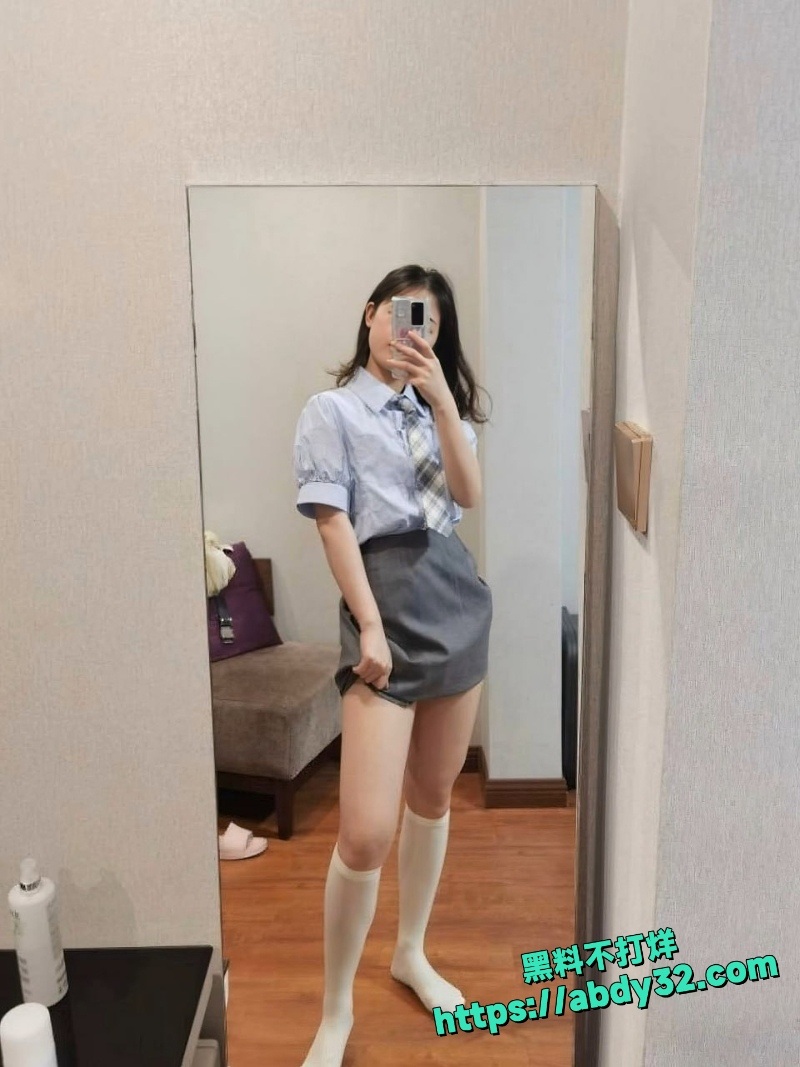 邱意江西男幼师多线暧昧曝光 10