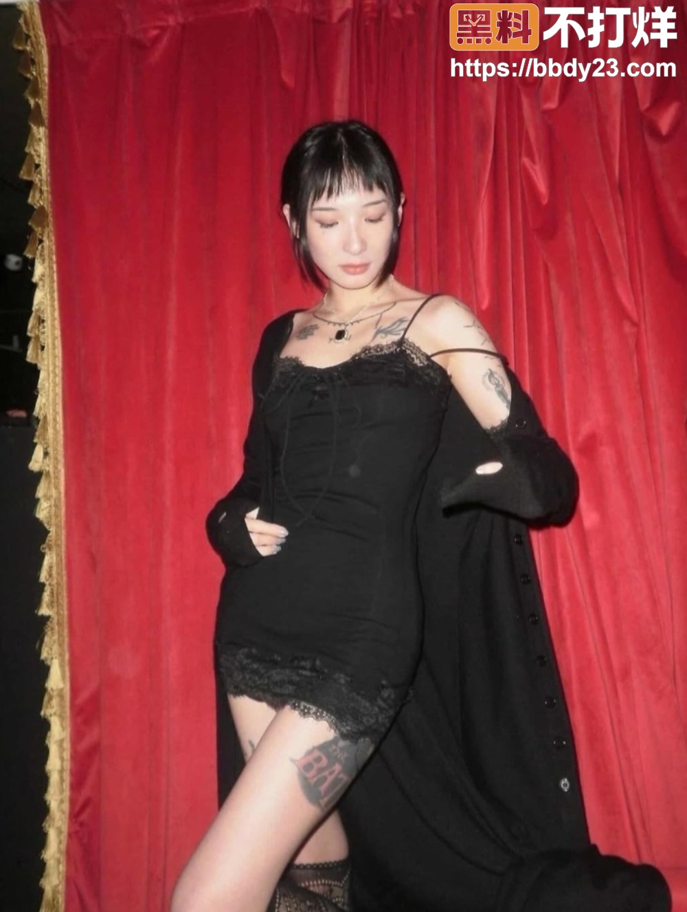 露脸口交乳头穿环1