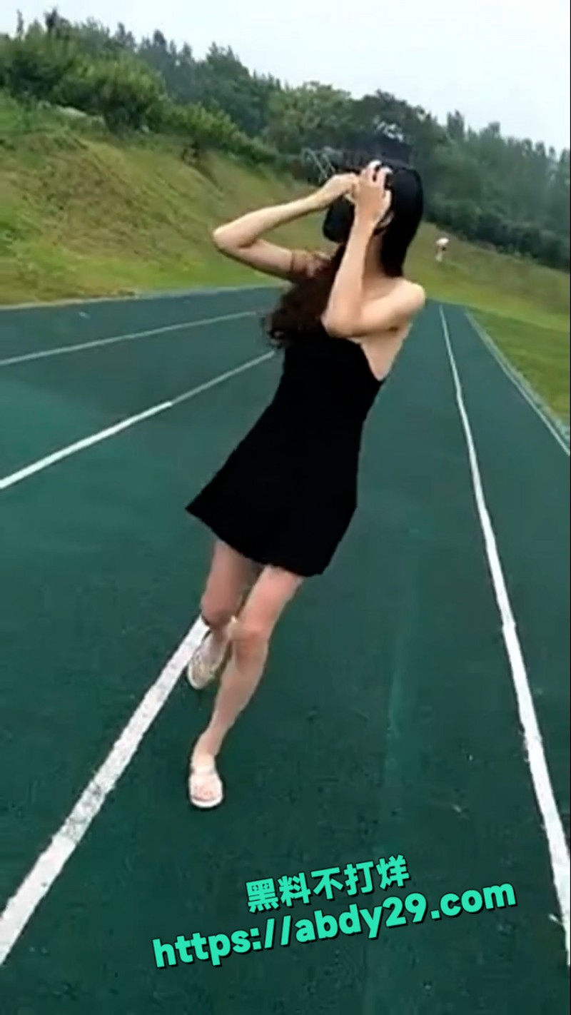 江苏某学校性感尤物 14