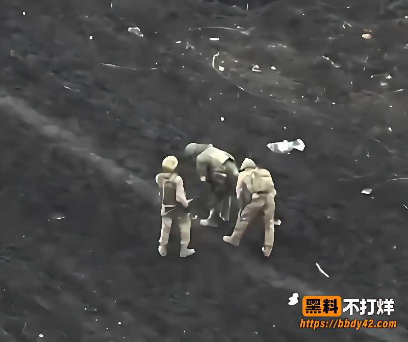 乌克兰无人机轰炸俄罗斯士兵2
