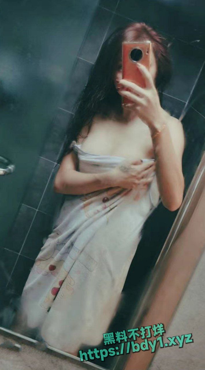 厦门健身教练宋恩慧假借带学员的借口从而钓凯子