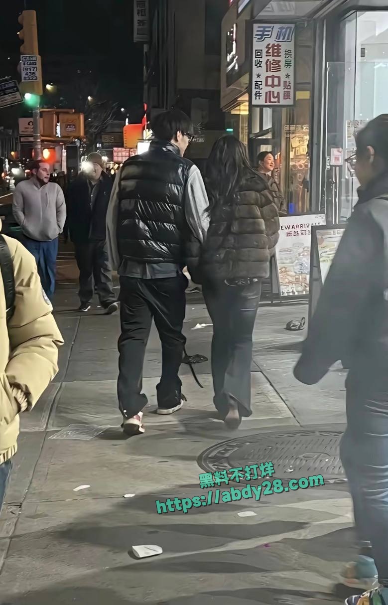 百万粉网红女王殿下塌房 14
