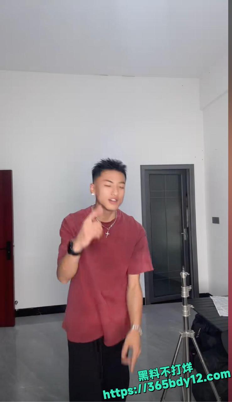 抖音博主羞涩的潇约炮女粉丝 6.