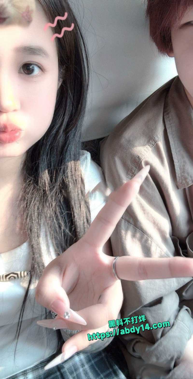 黑龙江精神小妹王寒露裸贷视频 2