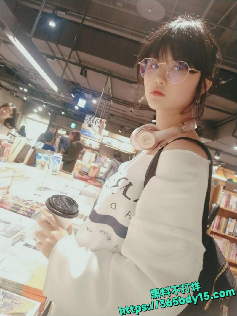 台北市罗静做爱视频 10.j