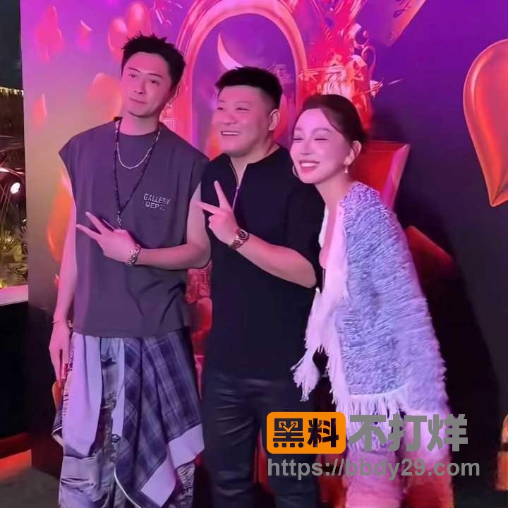 张嘉倪前夫买超与热啵er12