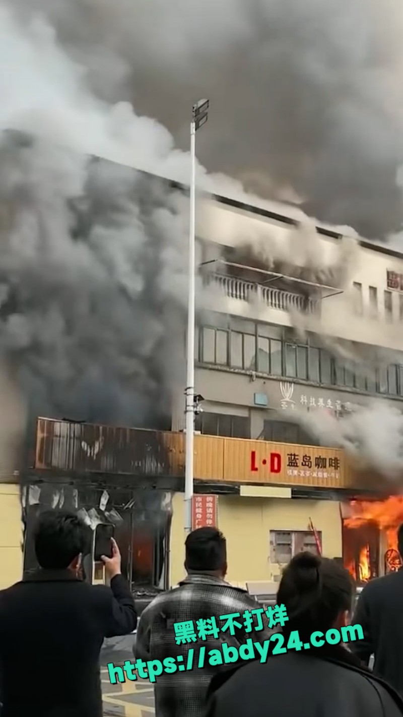 江苏常州横山桥羊绒城发生火灾 2