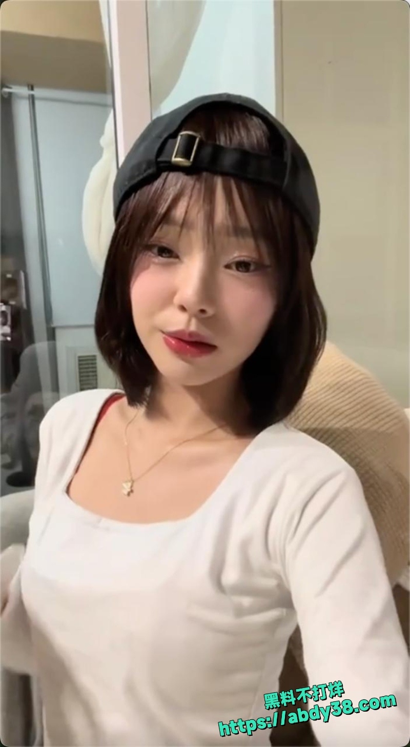 菲律宾精神小妹和男友性爱视频流出5