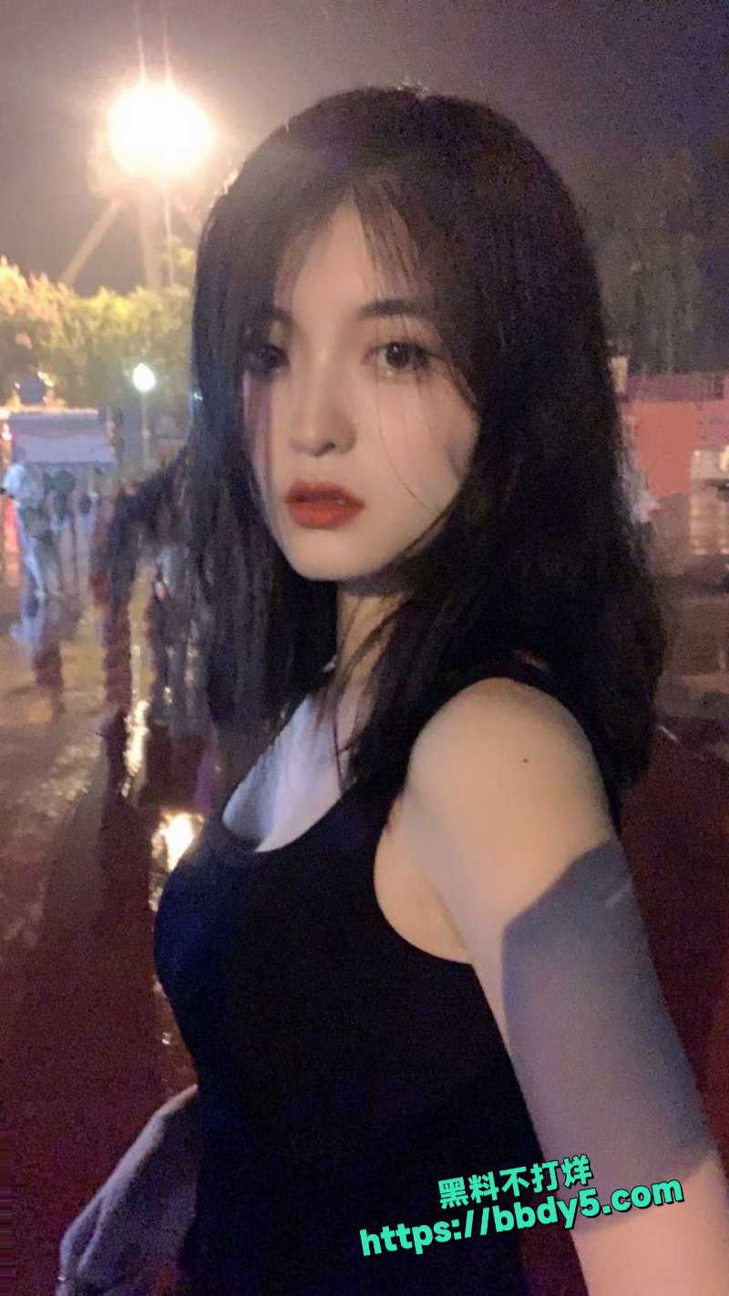 与自家老公自拍的露脸口交视频1