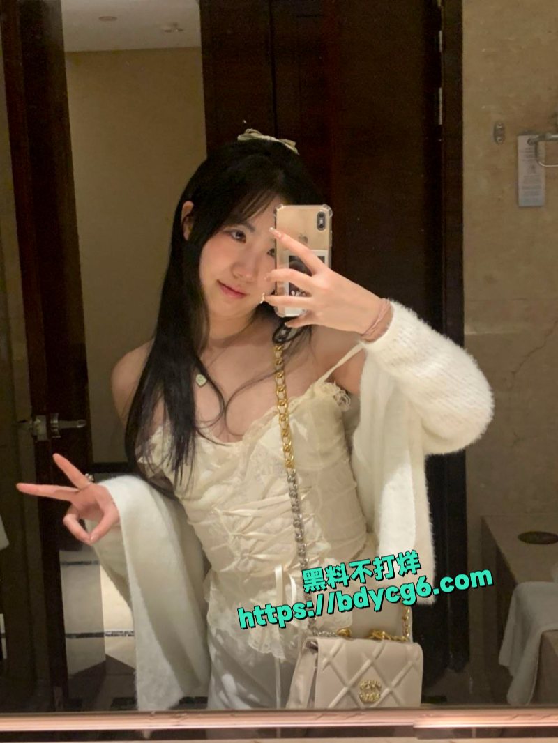 极品反差露脸女神推特网红爱健身撸铁母狗悲哀小狗完整版11.jpg